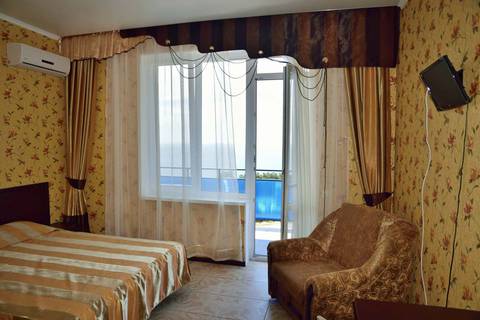 2-х местный 2-х комнатный «Люкс» с 2 доп. местами. Отель «Вилла АкваВита». Алупка