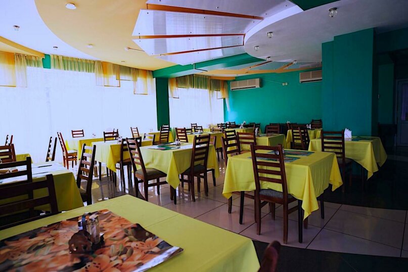 . Отель Золотые барханы . Витязево