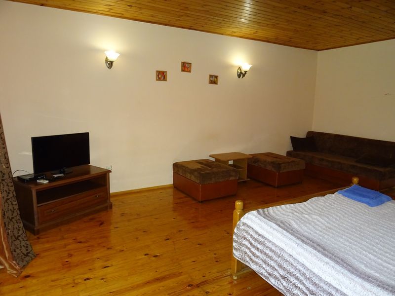 . Гостевой дом "Даутия". Новый Афон