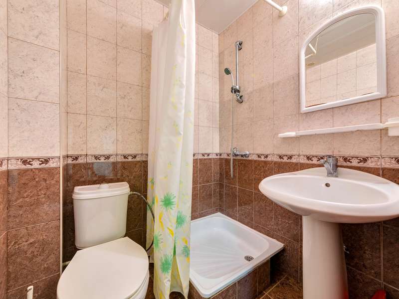 Стандарт улучшенный на 2-4 человека с удобствами (Корпус 1). Гостевой дом «Белая лебедь». Голубая бухта