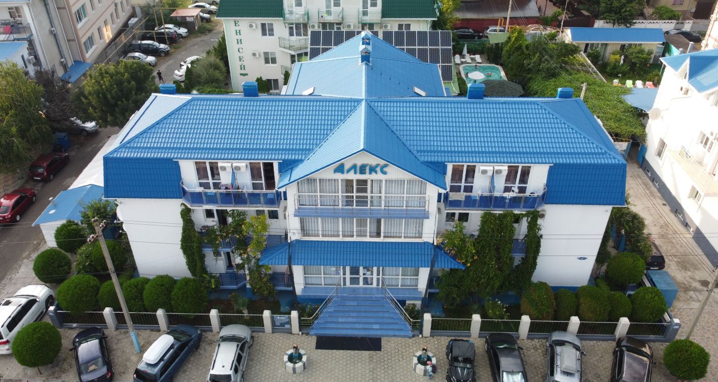 . Гостиница "Алекс". Витязево