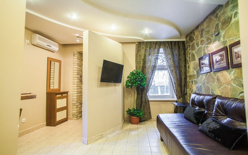 . Гостиный дом на Лавровом. Ялта