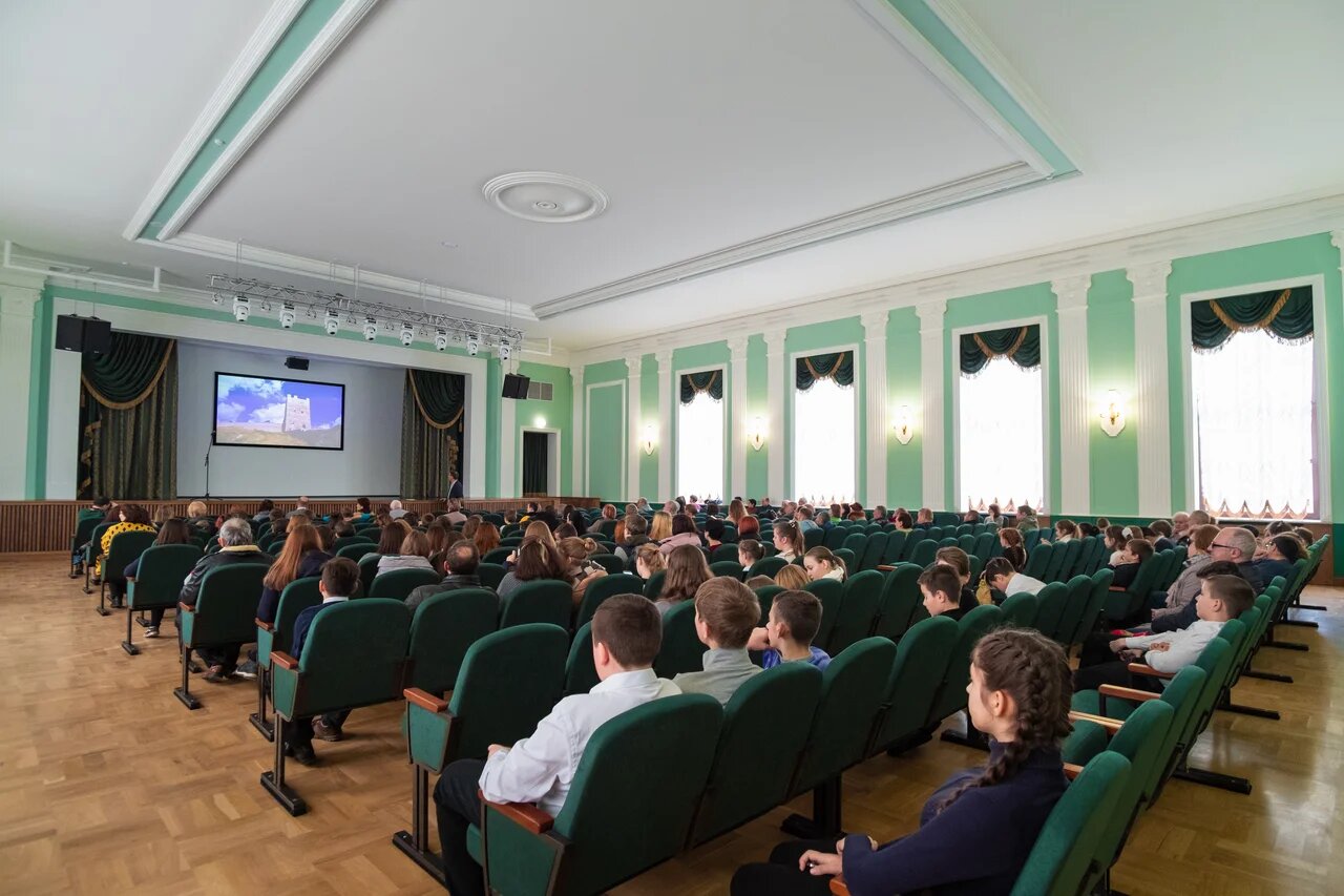 . Отель  «ГРЕЙ ИНН». Феодосия