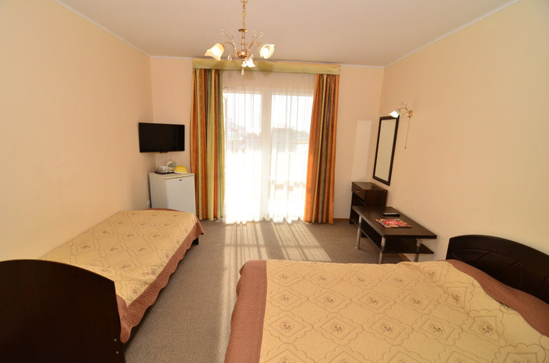 3-местный 1-комнатный номер. Гостевой дом "Альяна". Судак