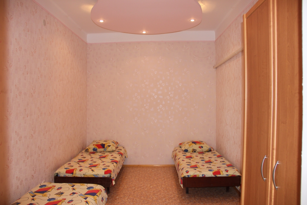 Апартаменты с 2 спальнями без балкона. Гостевой дом Частный "Арзы". Симеиз