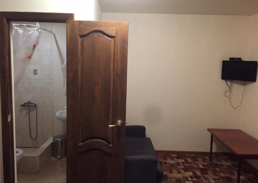 . Гостевой дом Агрба 2. Пицунда