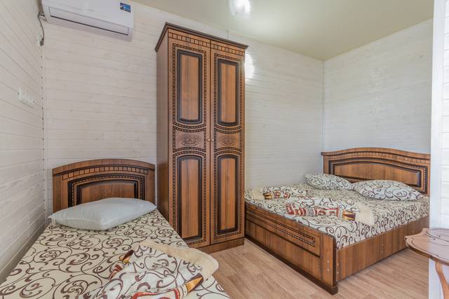 Номер «Эконом» 3-х местный. Частный сектор "У Капитана". Вардане