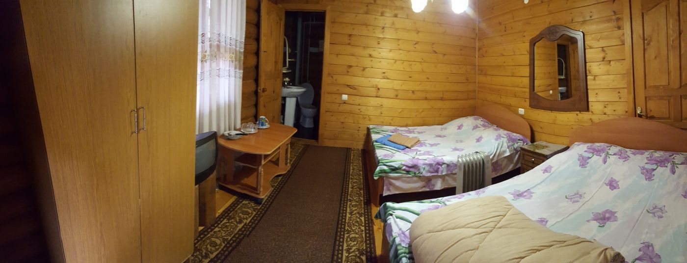 . Гостевой дом У Ирины. Пицунда