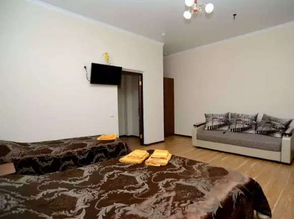 «GOLD STAR» 3-местный Стандарт. Отель «GOLD STAR». Домбай-гостиницы