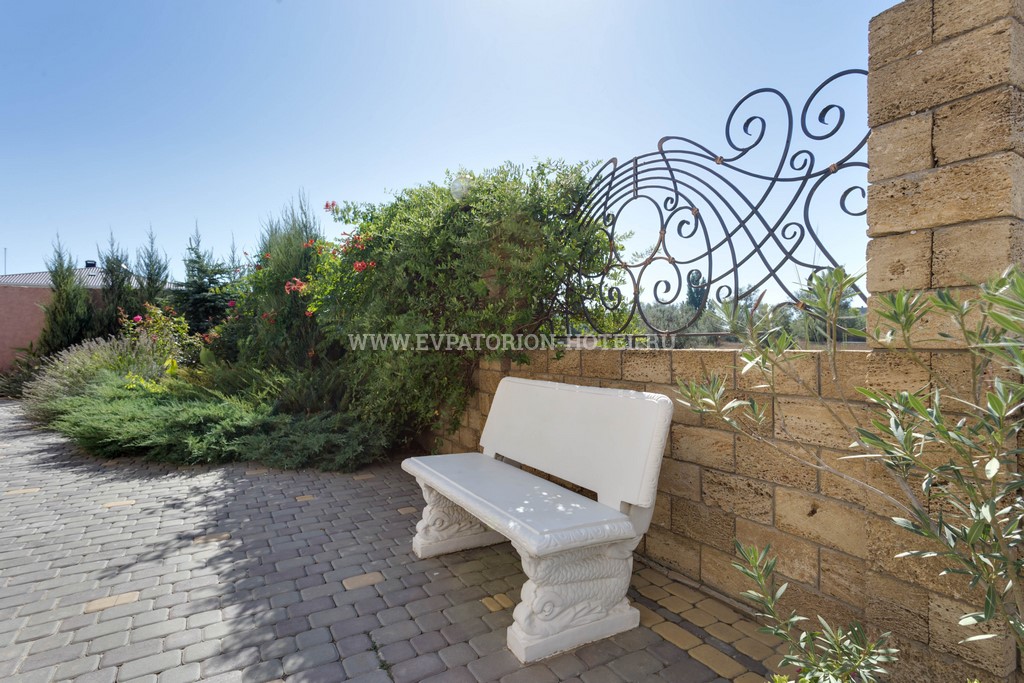 . Бутик-отель "Евпаторион". Заозерное