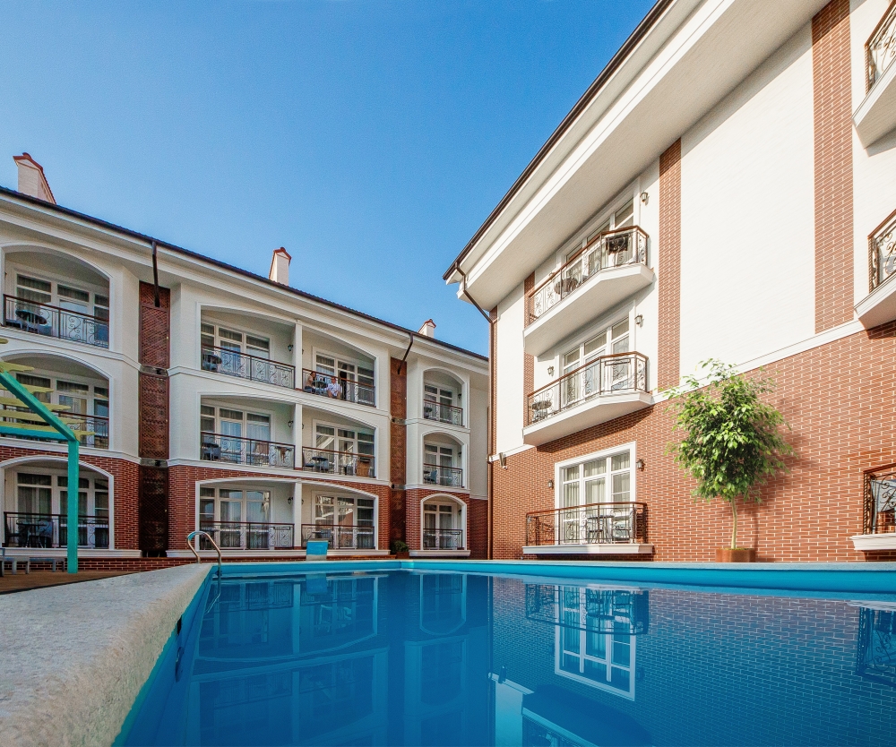 . Гостиничный комплекс "Дача". Геленджик