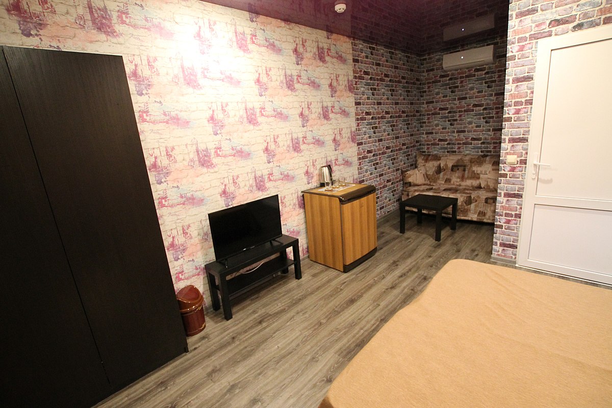 . Гостевой дом Вокруг света . Ейск