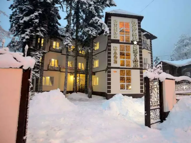 . Отель «GOLD STAR». Домбай-гостиницы