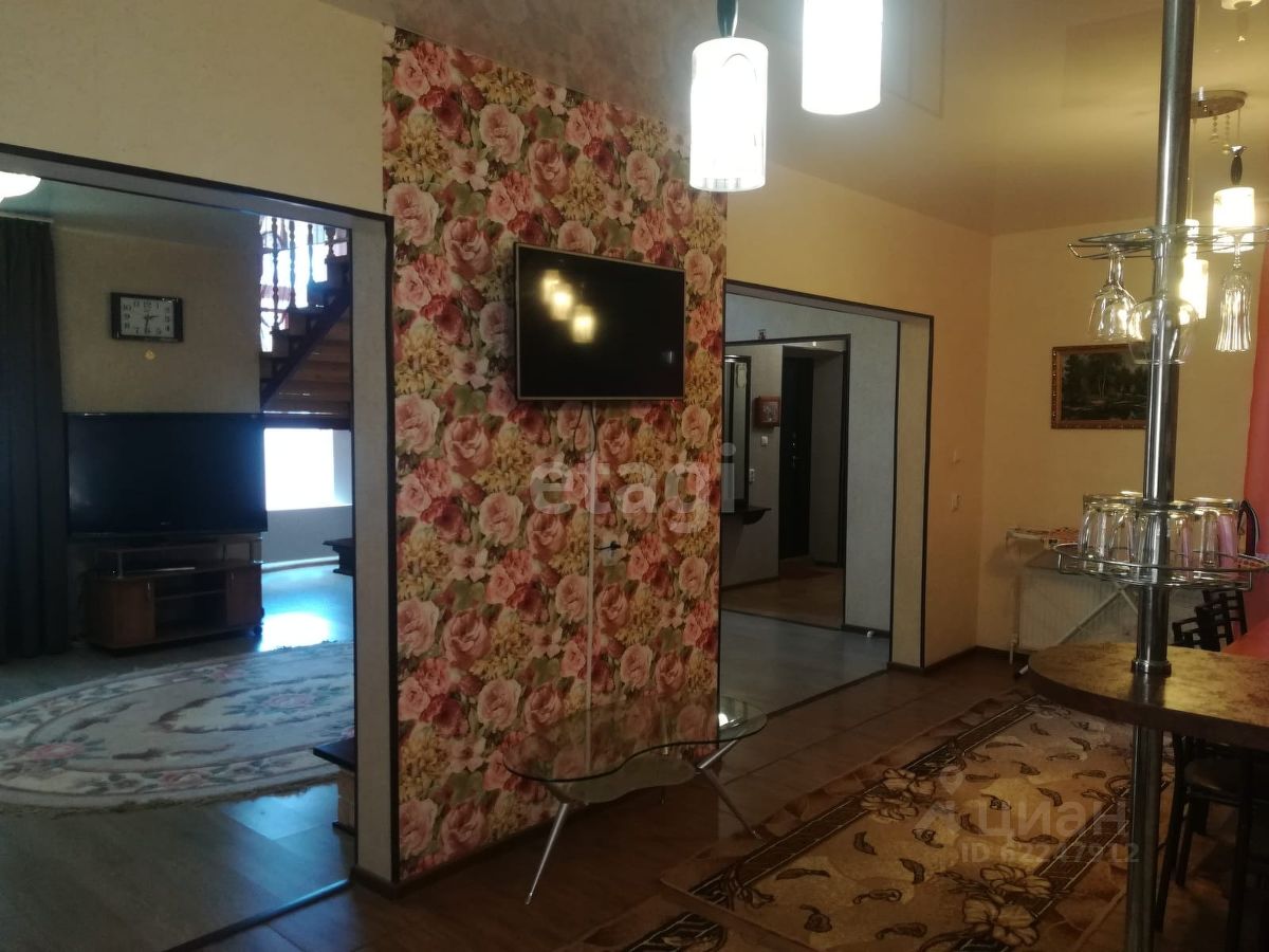 . Коттедж на Красной. Ейск