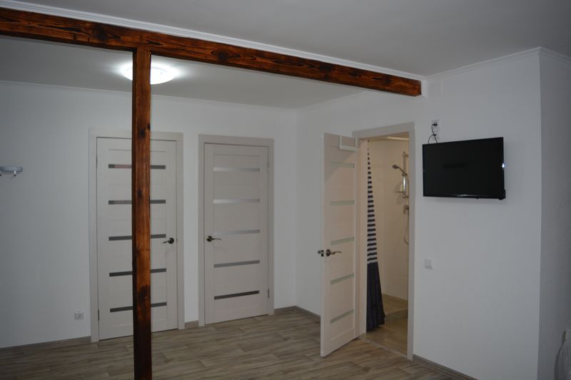 Домик. Частный сектор Азовские дачи Молодежная 9. За Родину