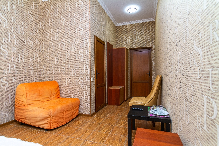 Стандарт трехместный. Гостиничный комплекс "Анжелика-Альбатрос". Лоо