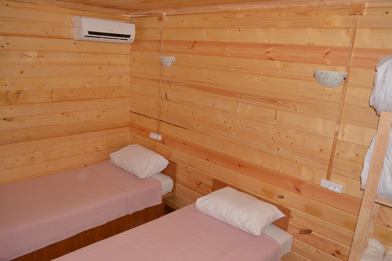 Бунгало 2х-комнатный. База отдыха Можжевеловый Рай. Малый Утриш