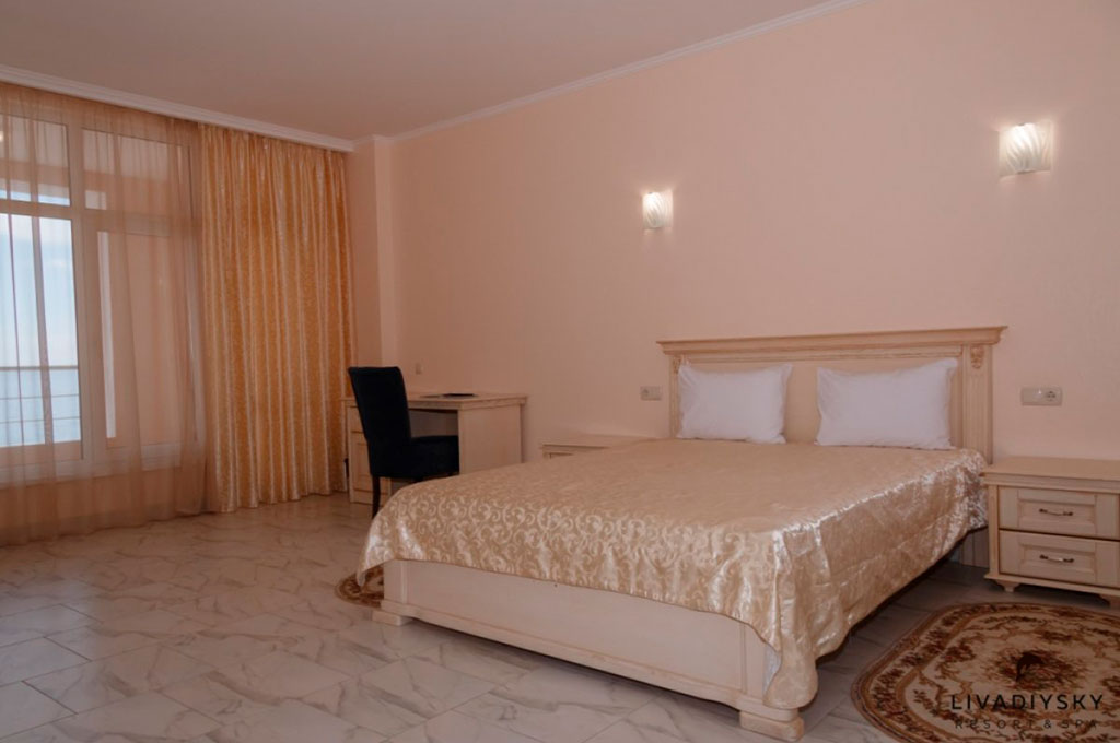 Комфорт «Азор». Арт-отель «Азор». Ливадия