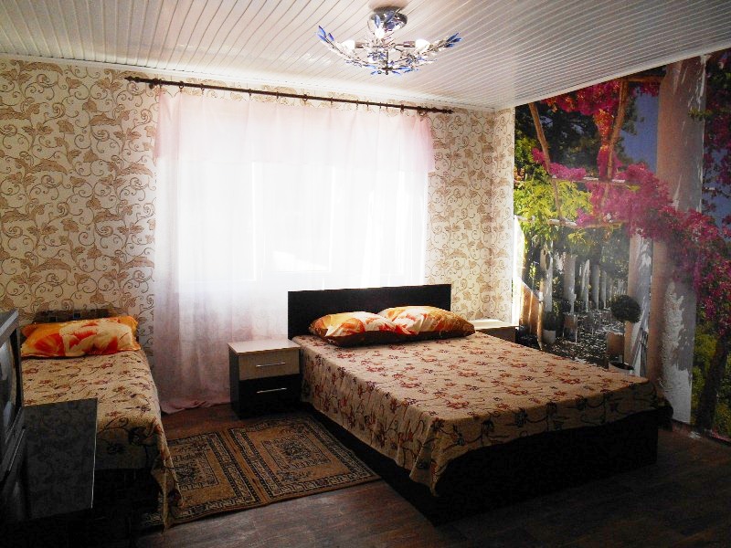 3-х местный номер Эконом. Гостевой дом "У Нели" . Адлер