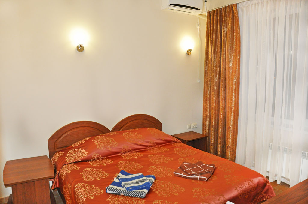 2-х местный номер . Гостевой дом "Радуга". Витязево