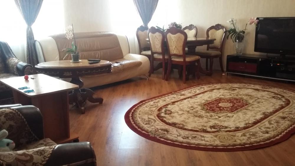 . Квартира в многоквартирном доме Трёхкомнатная квартира. Сухум