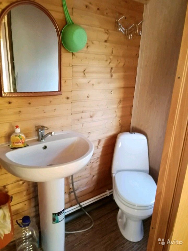 . Квартира в многоквартирном доме Комната 14 м² в 4-к, 1/1 эт.. Ейск