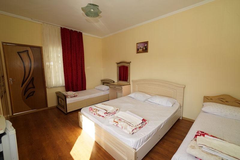 Стандарт 4-х местный . Гостевой дом Дубовая роща. Лермонтово