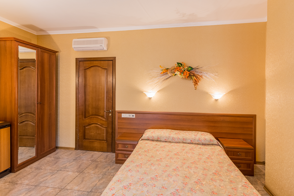 Двухместный номер Стандарт. Отель “Dreamland”. Геленджик