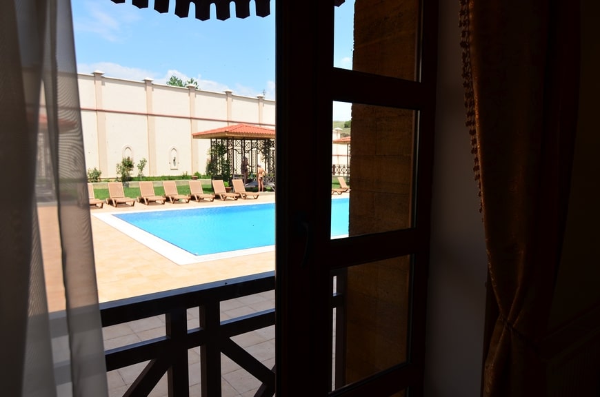 Люксы 4-х местные 2-х комнатные на 2-эт и на мансардном. Отель «Перчем». Судак