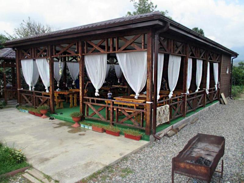 . Гостевой дом "У дед Самвела". Пицунда