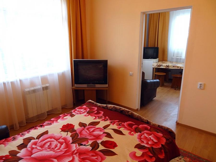 2х-комнатная квартира. 2х-комнатная квартира на земле Санаторная 35. Голубая бухта