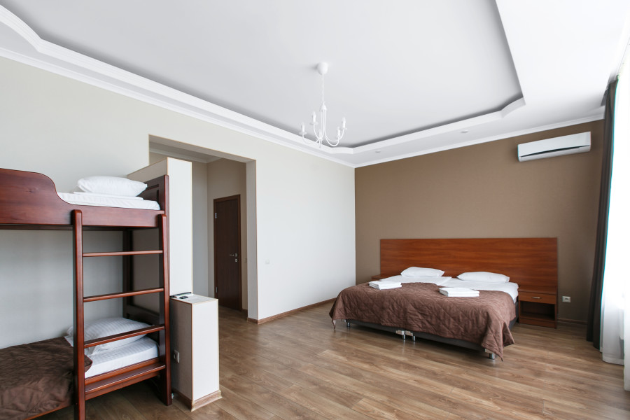 Семейный улучшенный. Гостиница "Пеликан". Сочи