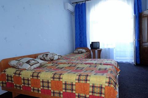 3-х местный «Стандарт». Гостевой дом Династия. Береговое