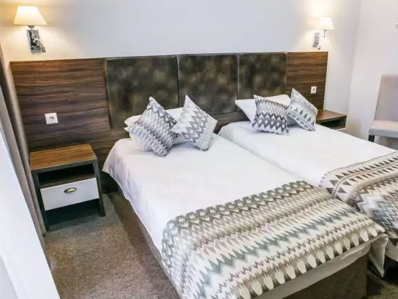 Стандарт 2-х местный с 2-мя кроватями и видом на горы. Гостиница «Andersen Hotel». Домбай-гостиницы