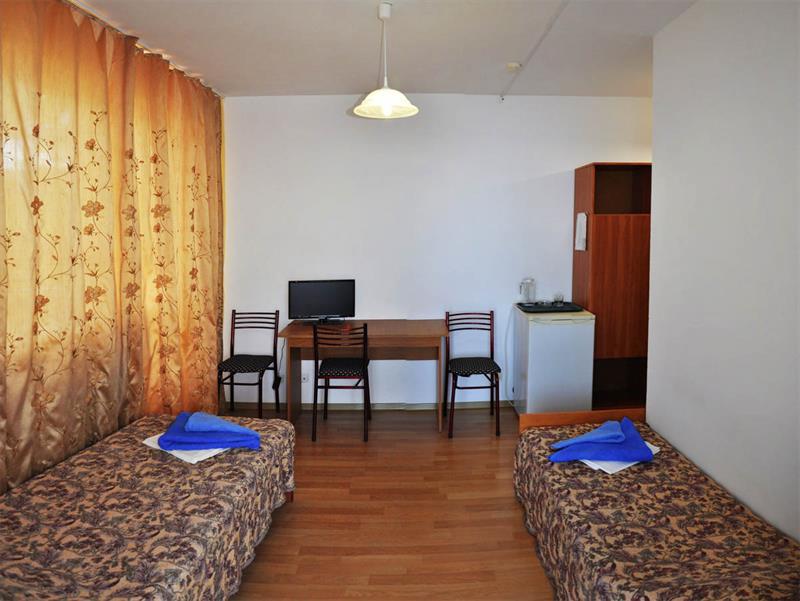 2-х местный номер. Пансионат «Черноморский». Витязево 2-х местный номер. Пансионат «Черноморский». Витязево