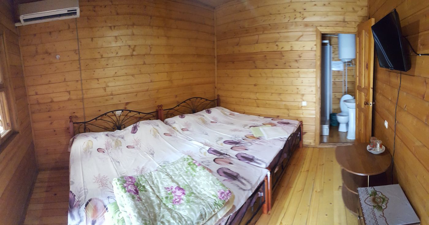 . Гостевой дом У Ирины. Пицунда