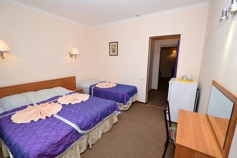 2-х комнатный номер. Отель «Корона». Витязево