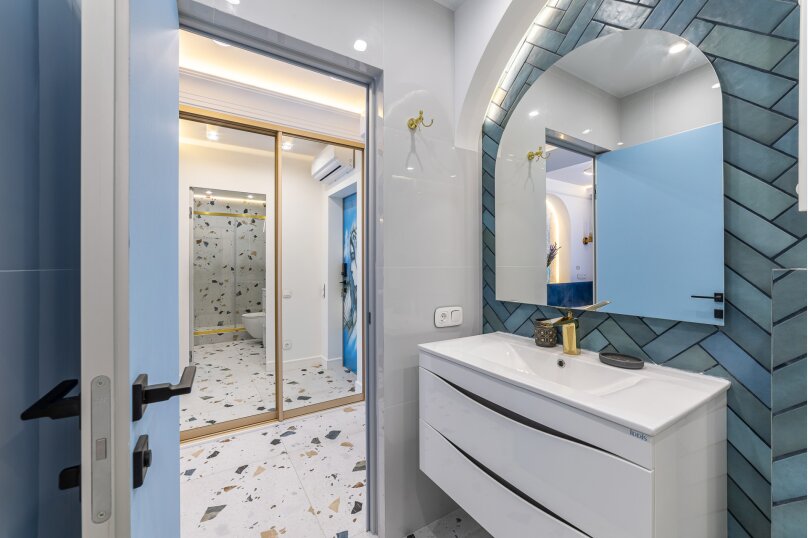 Стандартные апартаменты. Квартира в многоквартирном доме Апартаменты ЖК «Красная площадь». Сочи