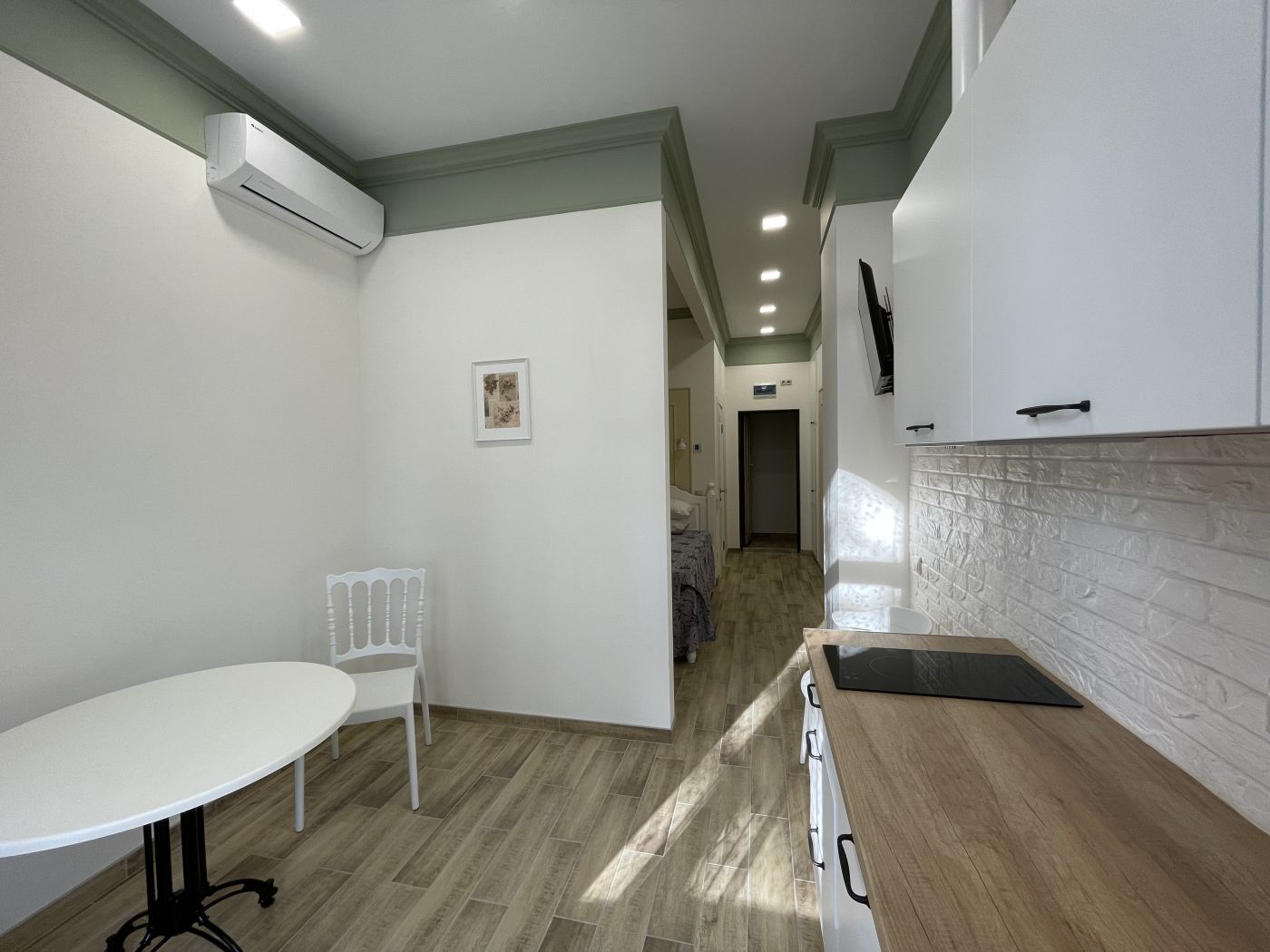 . Квартира в многоквартирном доме Апартамент-студия. Ливадия