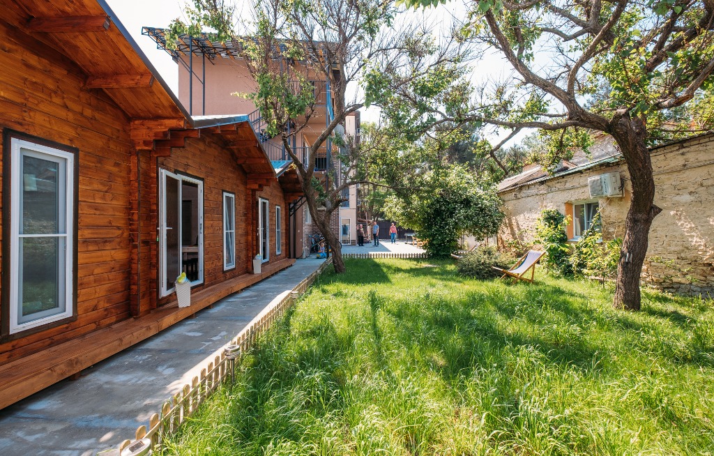 . Гостевой дом ЭдиРоз . Анапа