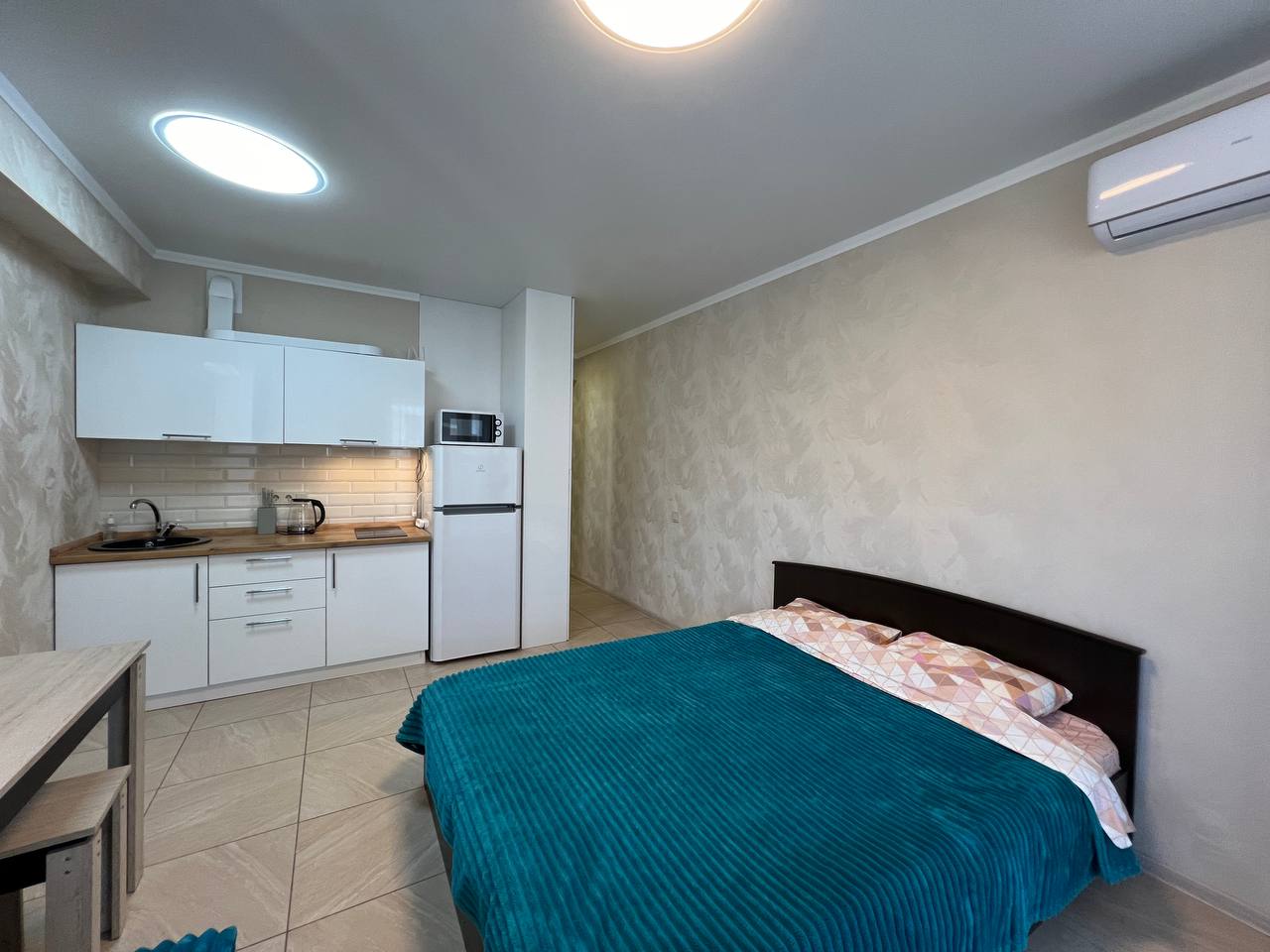 . Квартира в многоквартирном доме Студия с панорамными окнами и шикарным видом на море. Дагомыс