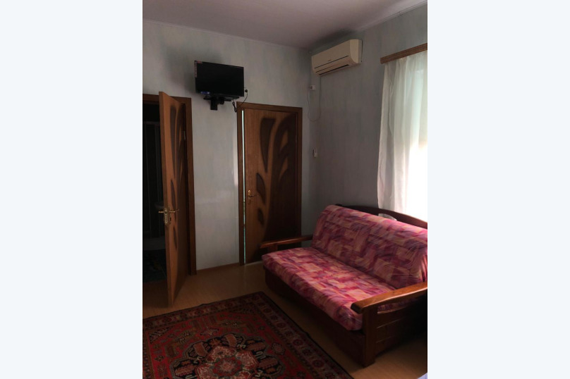 . Гостевой дом Морская 15. Голубицкая