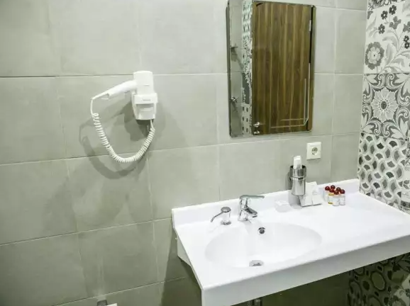 Стандарт 4-х местный. Гостиница «Andersen Hotel». Домбай-гостиницы