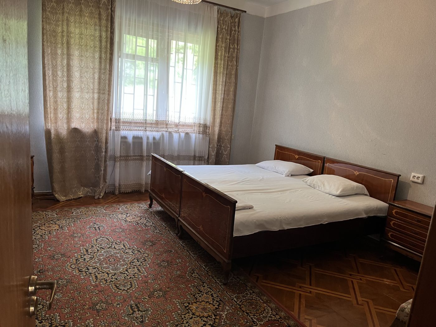 . Гостевой дом "Сосновый рай" . Гагра