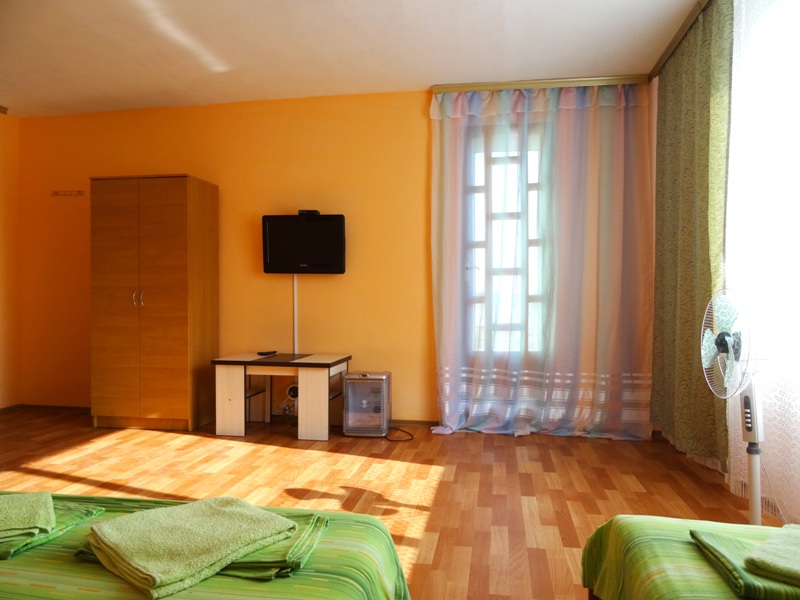 4-х местный номер Стандарт. Гостевой дом "Песок и Море". Севастополь