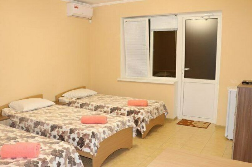 2,3,4х местные комнаты. Гостевой дом "Валерия". Заозерное