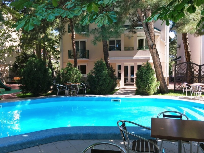 . Гостевой дом «Сосновая дача». Геленджик