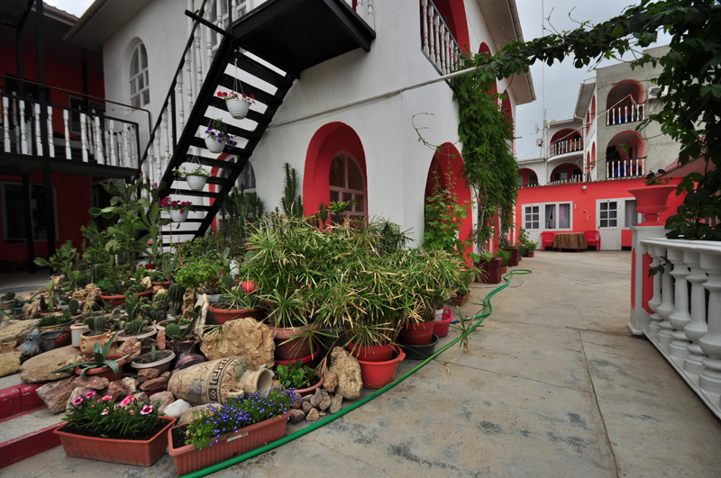 . Гостиница "Морской бриз". Симферополь