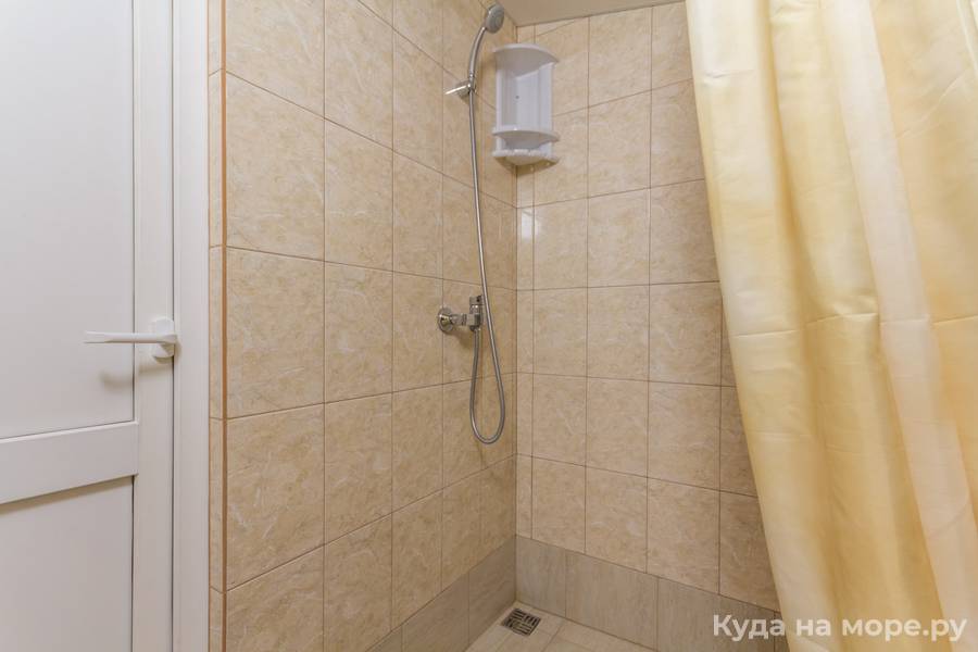 Четырехместный номер. Гостевой дом "Алфавит". Адлер