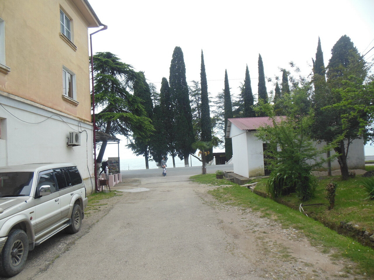 . Квартира в многоквартирном доме 1к квартира "Лора" в Новом Афоне 1 линия. Новый Афон